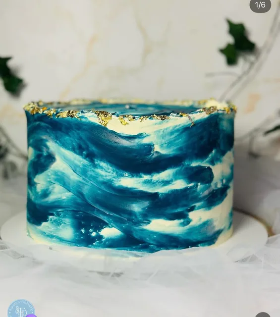 Azul com um toque de dourado